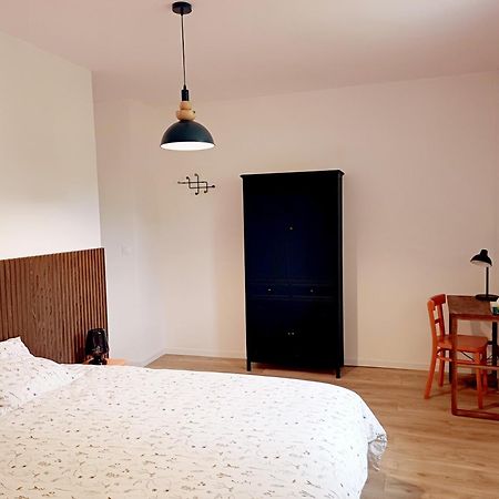 La Garenciere - Les Hirondelles Villa Champfleur  ภายนอก รูปภาพ