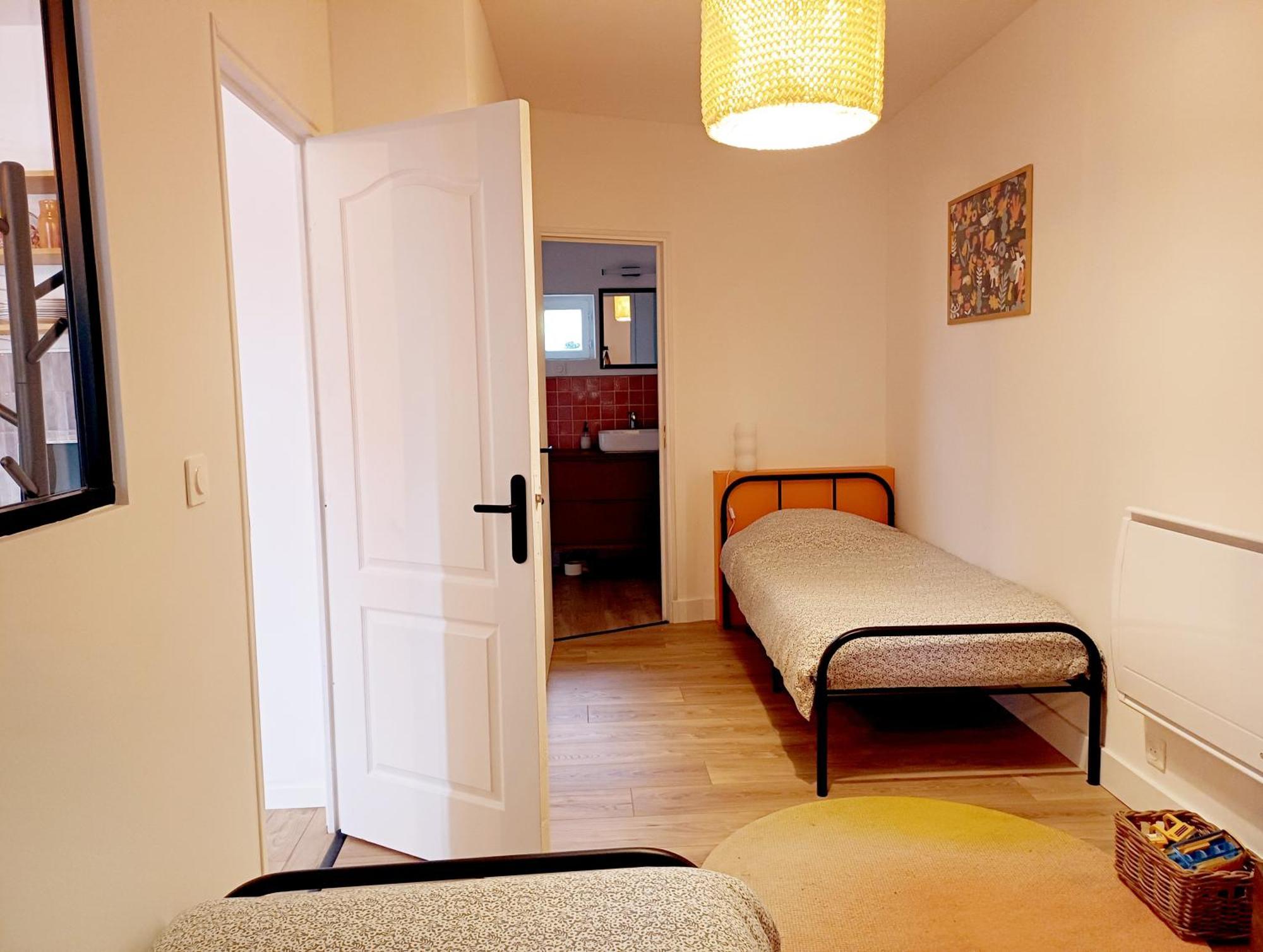 La Garenciere - Les Hirondelles Villa Champfleur  ภายนอก รูปภาพ